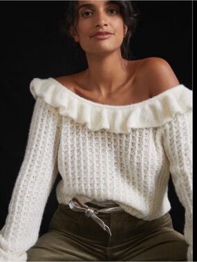 Anthropologie ruffled boatneck sweater ivory size small